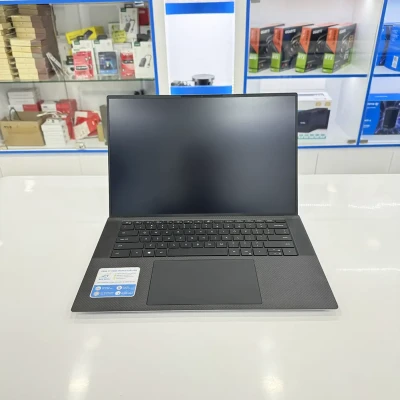 Máy trạm cũ Dell Precision 5550 Core i7-10850H, Ram 32GB, SSD 1TB, VGA T2000 4G, Màn hình 15.6 FHD IPS