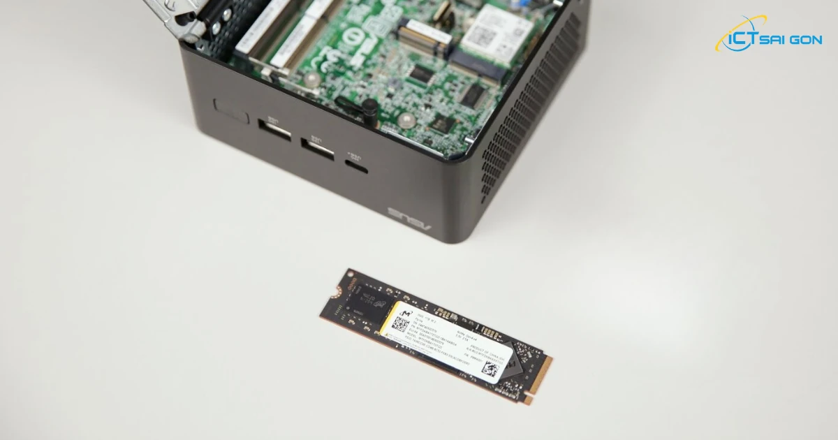 nang-cap-ssd-asus-nuc-img-1
