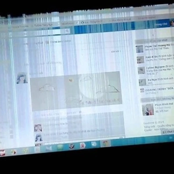 Màn hình laptop bị ẩm: Nguyên nhân và cách khắc phục hiệu quả
