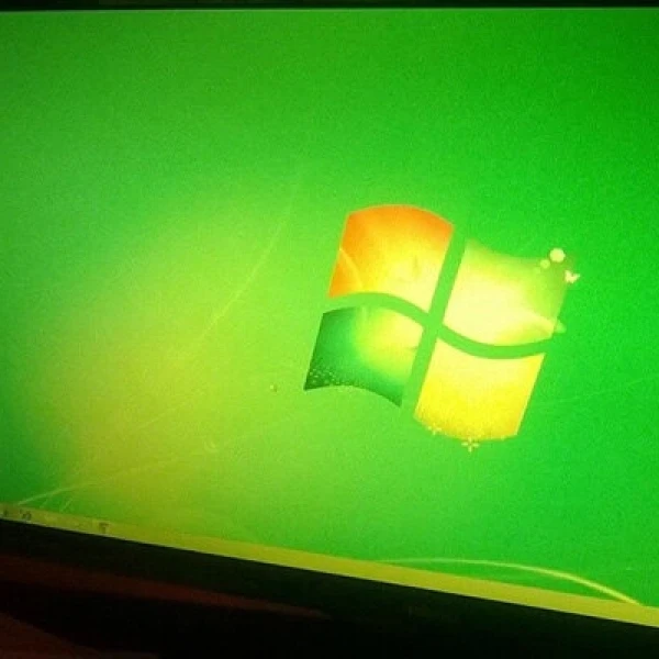 Màn hình laptop bị ố vàng: Nguyên nhân và cách xử lý hiệu quả
