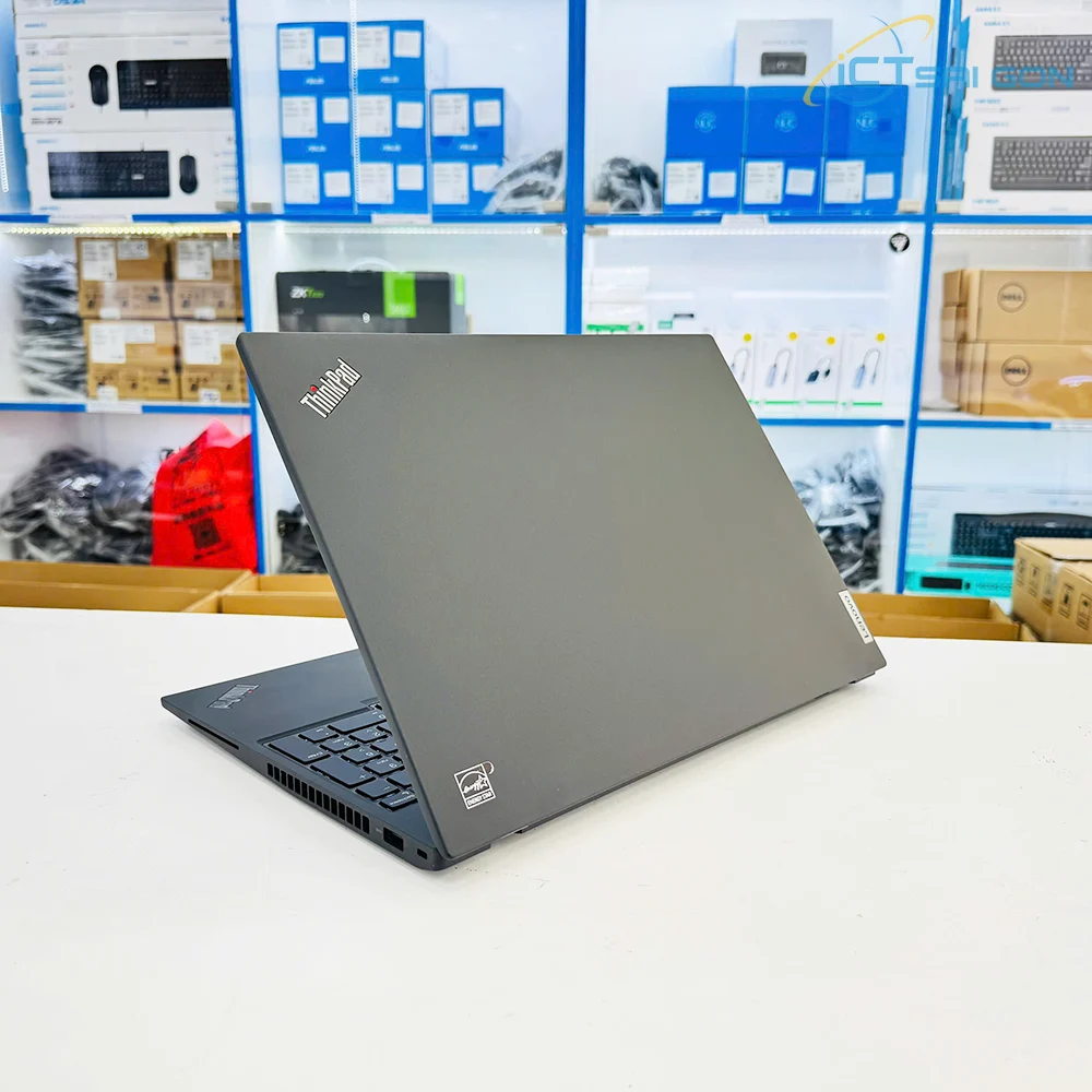 Cho thuê laptop Lenovo P16s Gen 2 AMD Ryzen 7 Pro 7840u, RAM 64GB, SSD 2TB, màn 16" FHD, VGA AMD 780M 4G