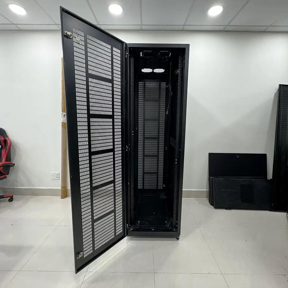 Thanh lý tủ rack 42U - Sẵn Kho HCM - Bình Thạnh
